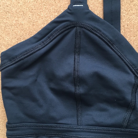 Lululemon Light Up Tank Black - Picture 2 of 8